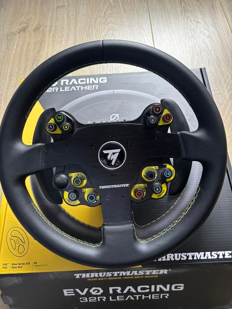 Thrustmaster evo32R racing wheel, Ophalen of Verzenden, Zo goed als nieuw