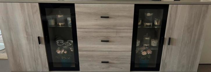 Vitrine moderne en verre et aspect bois avec éclairage, Maison & Meubles, Armoires | Dressoirs, Neuf, 150 à 200 cm, 75 cm ou plus