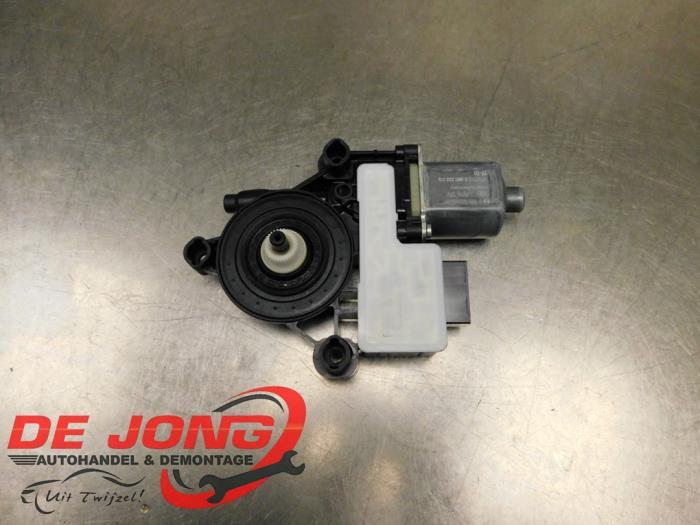 Raammotor Portier van een Volkswagen Golf Sportsvan, Gebruikt, -, Volkswagen, -