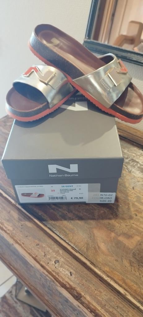 Slippers Nathan, Enlèvement, Sandales de bain