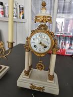 Ensemble de cheminée vers 1800, Louis XI, pieds/colonnes en, Enlèvement