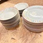 Porseleinen tafelservies met bloemendecor, Ophalen, Porselein