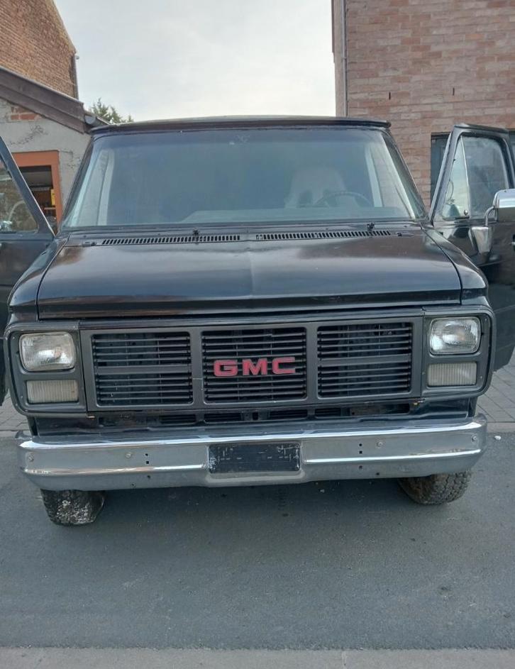 GMC V8 5.6, Autos, GMC, Particulier, Vandura, Essence, Autre carrosserie, 5 portes, Automatique, Noir, Autre, Propulsion arrière