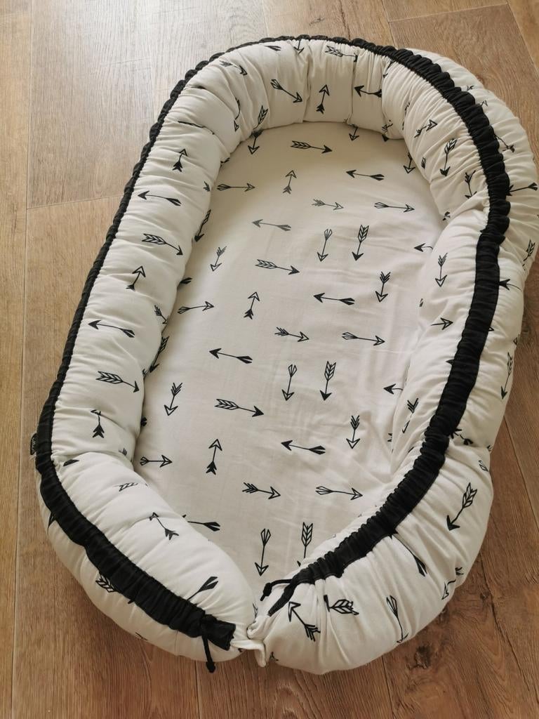 Babynest Jollein, zwart wit, Enlèvement