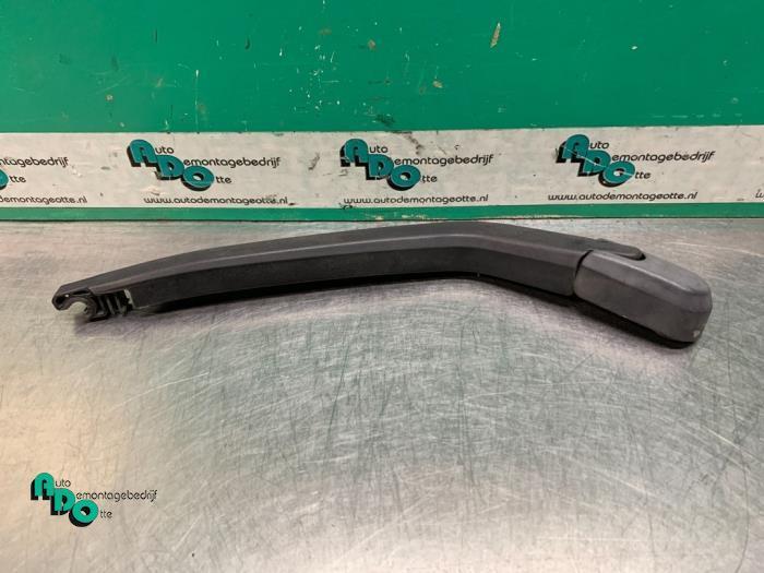 Bras essuie-glace arrière d'un Daihatsu Cuore (Cuore 03-), Autos : Pièces & Accessoires, Vitres & Accessoires, Daihatsu, Utilisé