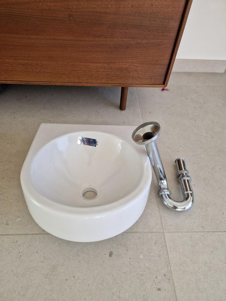 NIEUWE lavabo + siffon voor op toilet, Doe-het-zelf en Bouw, Ophalen