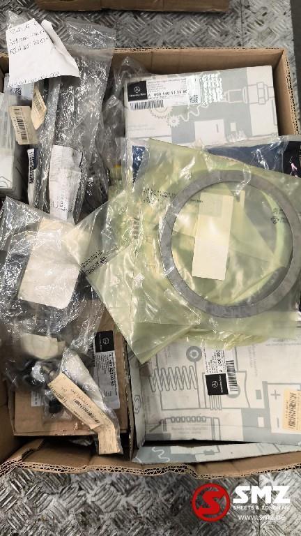 Lot de pièces Mercedes, Autos : Pièces & Accessoires, Pièces camion, Mercedes-Benz, Autres pièces automobiles, Neuf