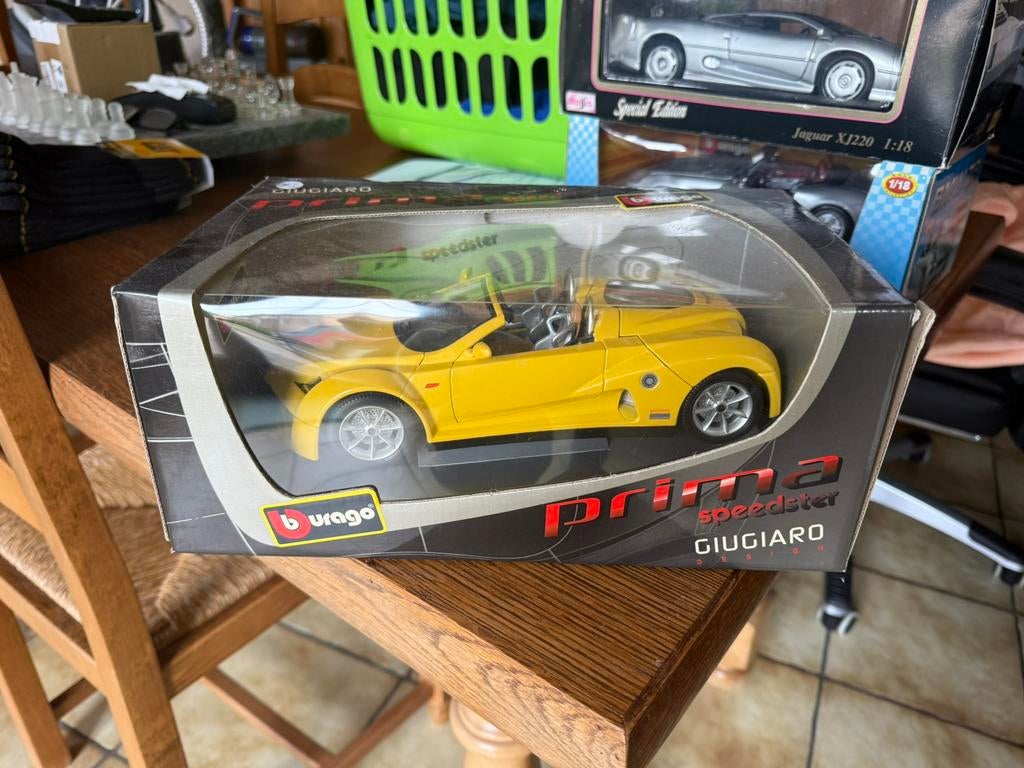À vendre plusieurs voitures 1/18, Enlèvement, Comme neuf, Voiture, Burago