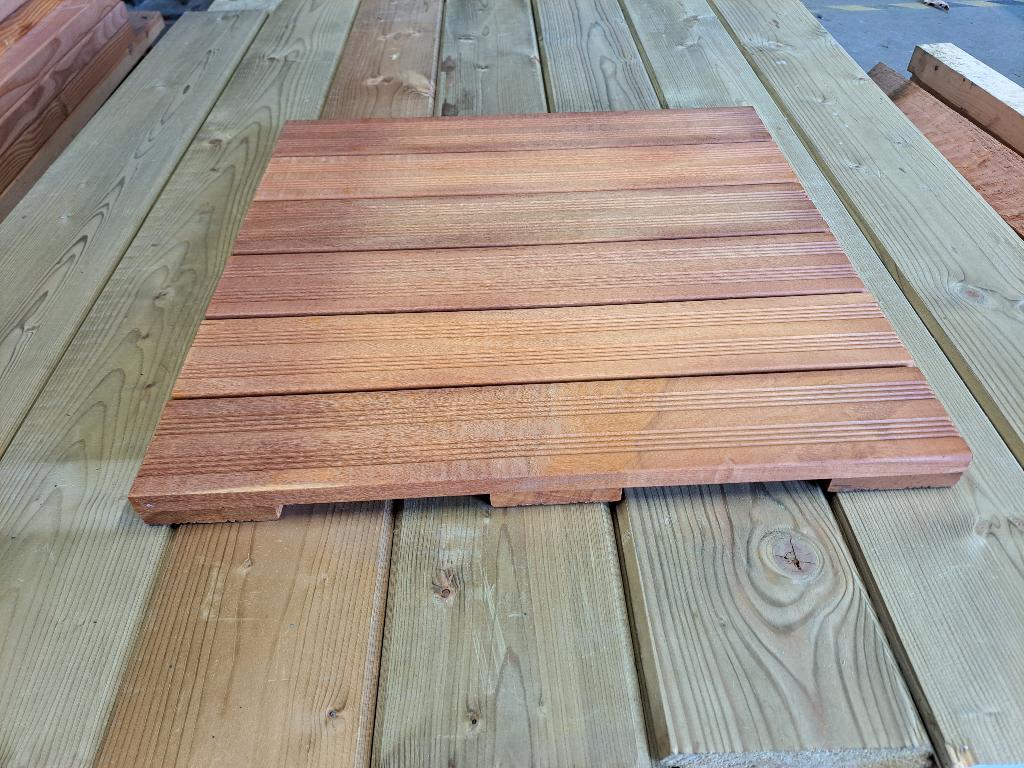 GOEDKOOP! Terrastegel/tuintegel (hardhout): 50x50 (30mm), Jardin & Terrasse, Pavé & Dalles, Neuf, Tuiles de terrasse, Bois, Moins de 5 m²
