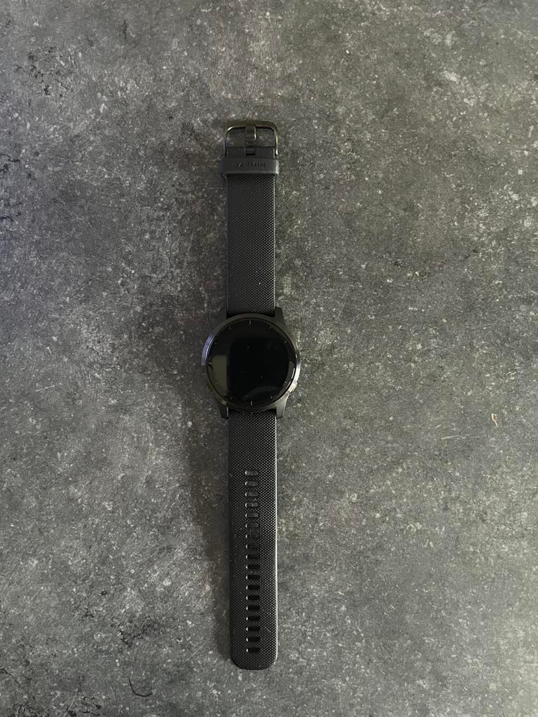 Vivoactive 4 - sporthorloge, Handtassen en Accessoires, Smartwatches, Ophalen, Zo goed als nieuw