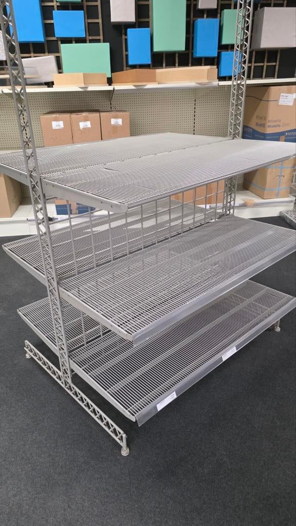 +/- 9 lopende meter metalen winkelrekken dubbelzijdig, Zakelijke goederen, Kantoor en Winkelinrichting | Magazijn, Stelling en Opslag