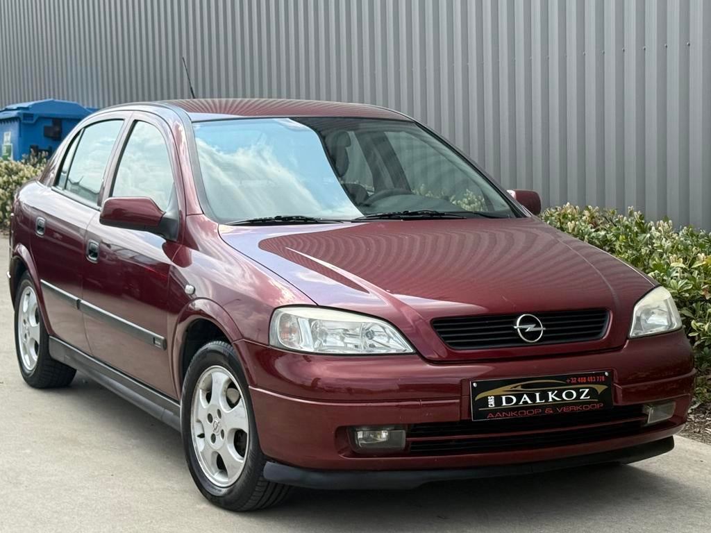 Opel astra 1.4i•remorque•ZonesLez •5 portes•courroie DB, Autos, Entreprise, Boîte manuelle, Entretenue par le concessionnaire