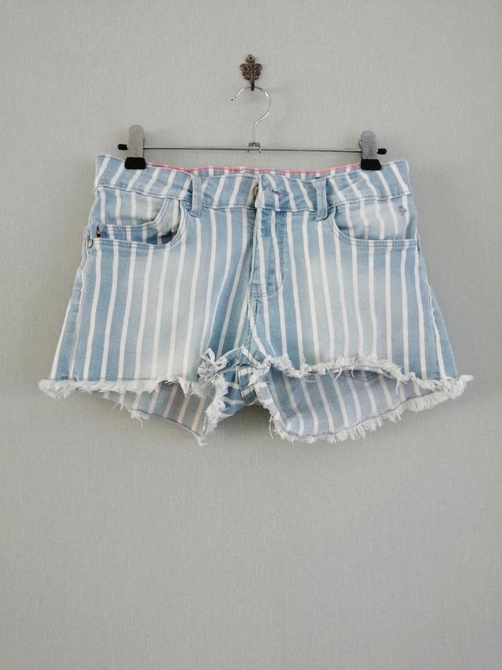 joli short en jean Cars Jeans taille 16 ans, Enfants & Bébés, Vêtements enfant | Taille 176, Utilisé, Fille, Pantalon, Enlèvement ou Envoi