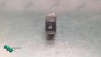 Commutateur vitre électrique d'un Renault Megane (Megane 2, Renault, -, 3 mois de garantie, Utilisé