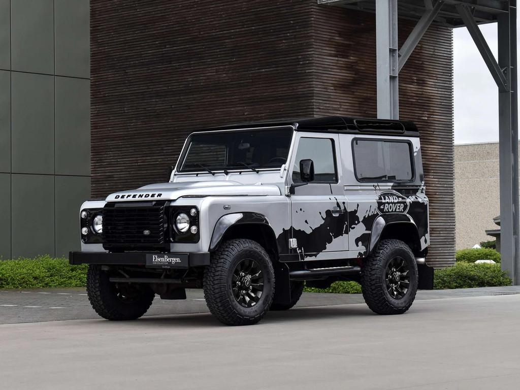 Land Rover Defender 90 2.2TD4 - "Eastnor Edition" (bj 2015), 90 kW, 122 pk, Gebruikt, Zwart