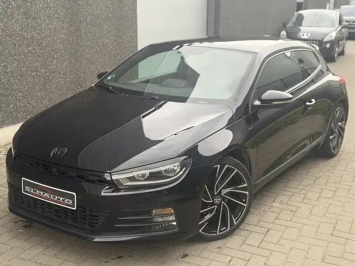 Volkswagen Scirocco  1.4 TSI 136,000KLM, Auto's, Volkswagen, Bedrijf, Handgeschakeld, Navigatiesysteem, Scirocco