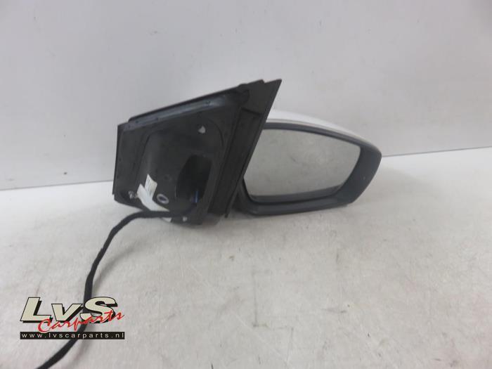 Rétroviseur extérieur droit d'un Volkswagen Polo, Autos : Pièces & Accessoires, Rétroviseurs, Volkswagen, Utilisé, 3 mois de garantie