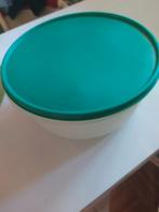 Grote kom van tupperware, Ophalen