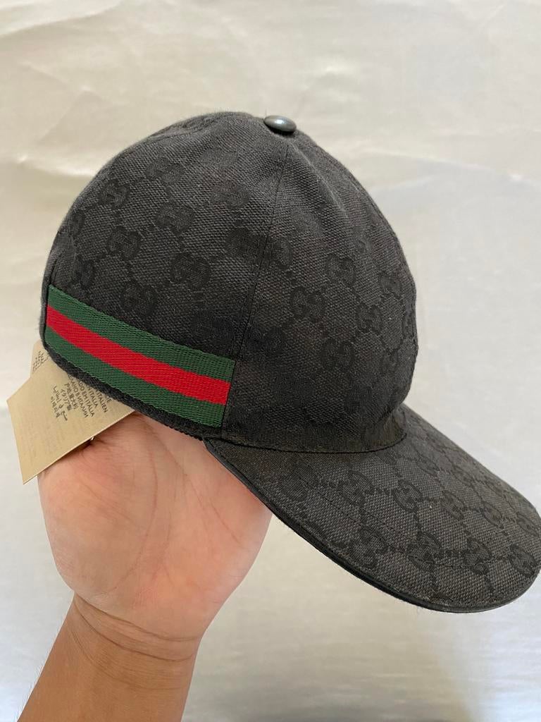 Gucci pet (klassiek zwart), Ophalen, Zo goed als nieuw, 57 cm (M, 7⅛ inch) of minder, Pet