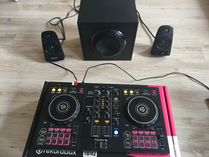 Pioneer DDJ-400 DJ Controller + Logitech Z623 Speaker Set, Muziek en Instrumenten, Dj-sets en Draaitafels, Zo goed als nieuw, Dj-set