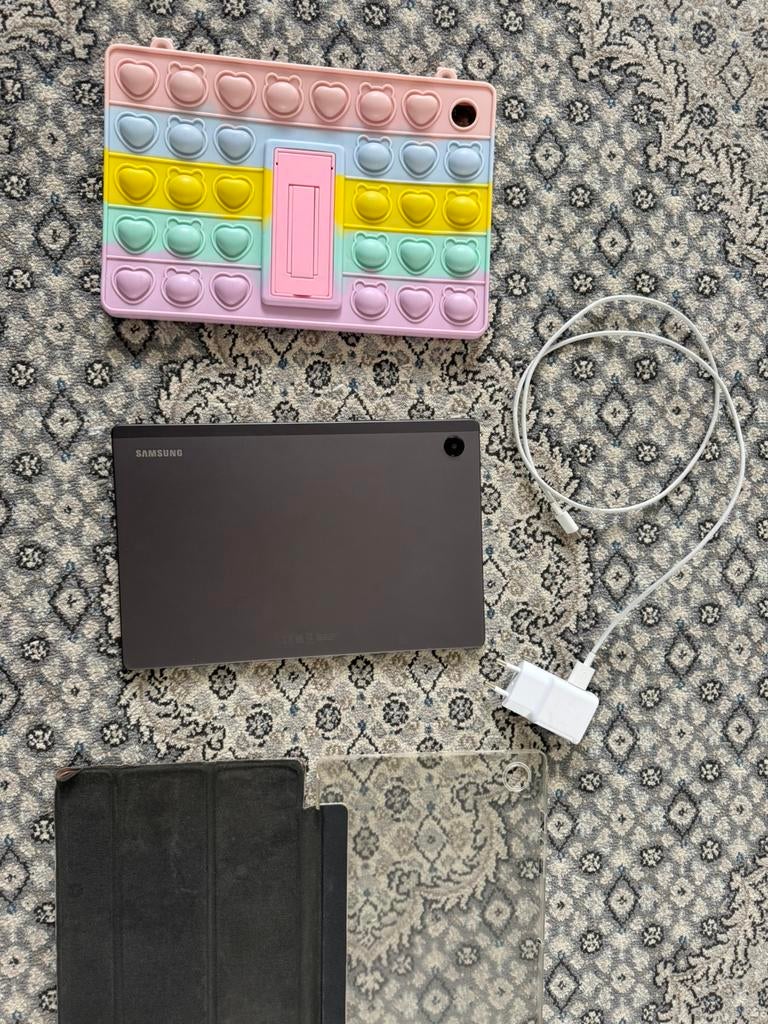 Samsung tablet a8 met hoesje, Ophalen of Verzenden, Zo goed als nieuw