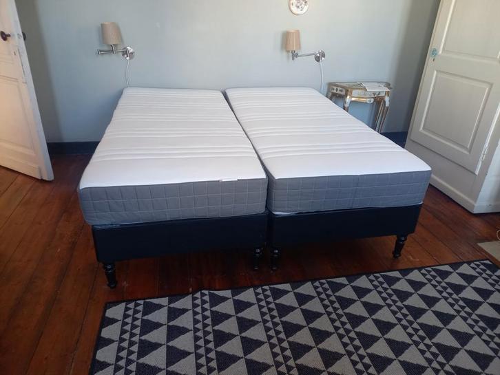 Boxspring Ikea met matras 2 x 90 x 200, Huis en Inrichting, Slaapkamer | Boxsprings, Ophalen of Verzenden