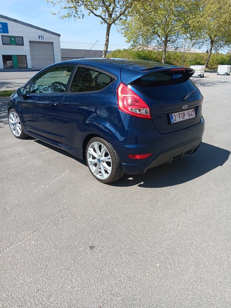 Ford fiesta 1.6 S, Voorwielaandrijving, Euro 5, Stof, Zwart