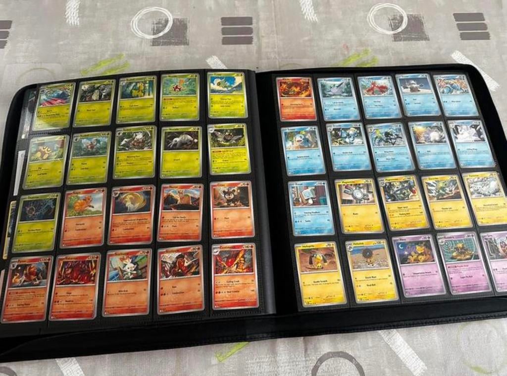 200 cartes Pokémon originales + holo/inverse/ex, Enlèvement ou Envoi, Comme neuf, Plusieurs cartes, Foil