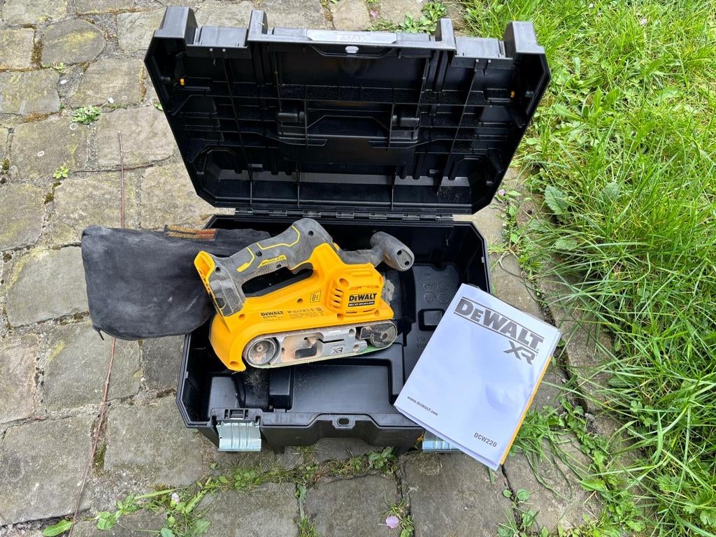 DeWalt bandschuurmachine, Ophalen, Bandschuurmachine