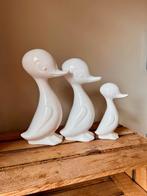 Schattige vintage eendenfamilie in wit keramiek, Ophalen of Verzenden, Zo goed als nieuw, Vogel, Beeldje of Figuurtje