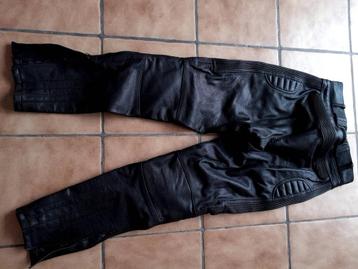 Richa leren motorbroek M 44 uit rundleder soepel Met velcro  disponible aux enchères