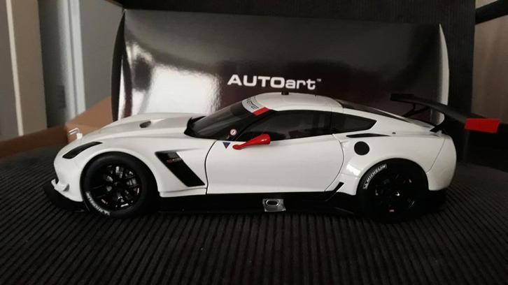 Autoart 1/18 Corvette C7 R Wit, Hobby en Vrije tijd, Modelauto's | 1:18, Zo goed als nieuw, Auto, Autoart, Ophalen of Verzenden