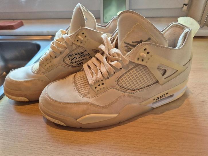 Voile Jordan 4 Retro blanc cassé taille 45, Vêtements | Hommes, Chaussures, Comme neuf, Baskets, Autres couleurs, Enlèvement