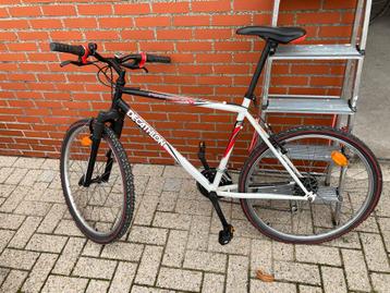 4 fietsen MTB BMX Damesfiets beschikbaar voor biedingen