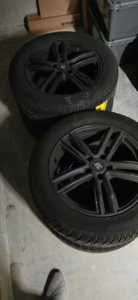 Winterbanden Dunlop Skoda Kodiaq incl Velgen RC, Auto-onderdelen, Banden en Velgen, Velg(en), Winterbanden, 18 inch, 235 mm, Terreinwagen