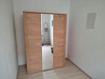 Armoire à vendre, Enlèvement