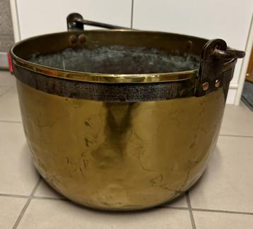 Mooie Geel Koperen Ketel - 5200gram beschikbaar voor biedingen