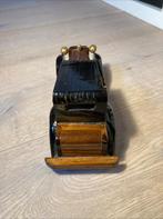 Voiture jouet bois verni ancien, Antiquités & Art, Antiquités | Jouets, Enlèvement ou Envoi