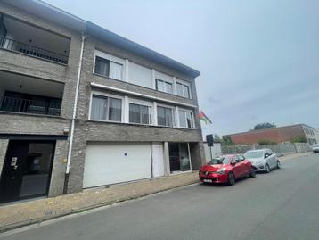 Grote Magazijn + 2  Appartementen in Sint Niklaas te koop  beschikbaar voor biedingen