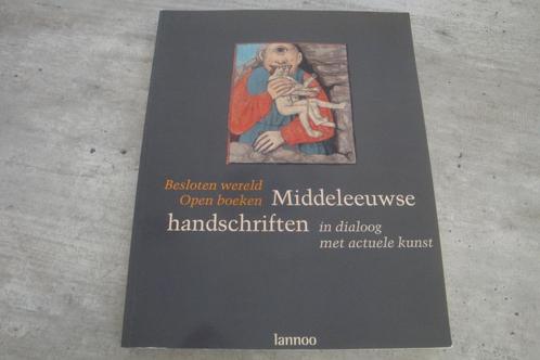 BESLOTEN WERELD OPEN BOEKEN, Boeken, Politiek en Maatschappij, Gelezen, Ophalen of Verzenden