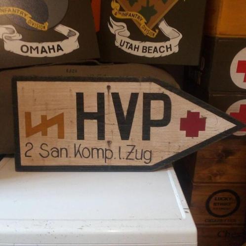 Militaria - WO2 Duits medisch teken: HVP -, Verzamelen, Militaria | Tweede Wereldoorlog, Verzenden