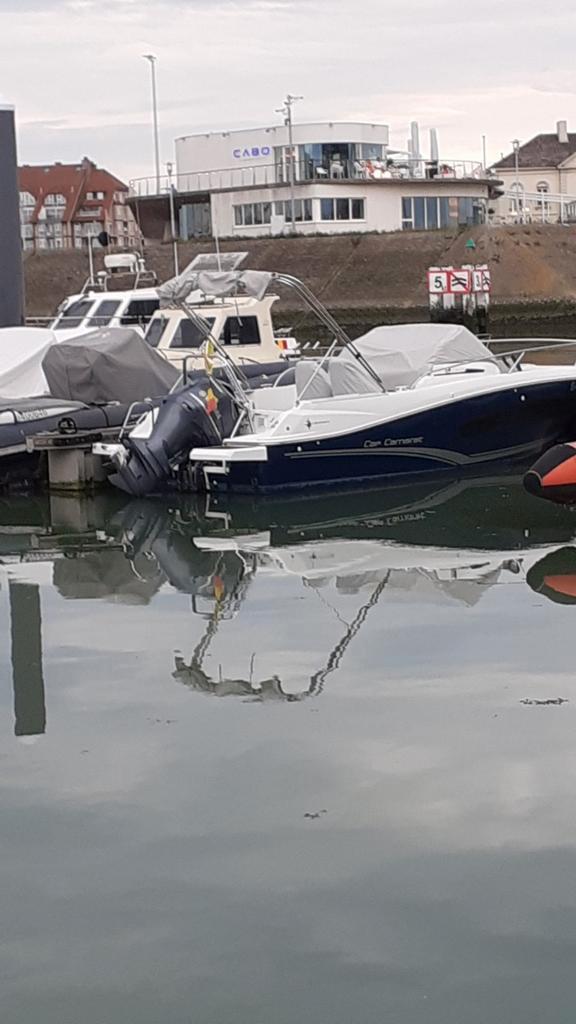 Caméra Jeanneau Cap 7.5 S2 2019 avec yam250pk 120h alsnie, Sports nautiques & Bateaux, Bateaux de pêche & à console, Enlèvement ou Envoi