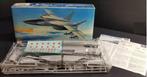 Mikoyan Mig-25 Foxbat Russisch gevechtsvliegtuig, Hobby en Vrije tijd, Modelbouw | Vliegtuigen en Helikopters, Ophalen of Verzenden