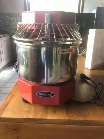spiraalmixer maxima 8L rood beschikbaar voor biedingen