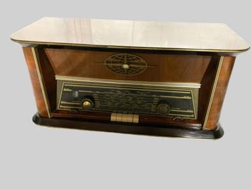 SBR R3 vintage radio (1953-1956). Belgisch. beschikbaar voor biedingen