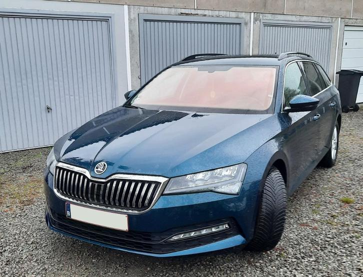 Skoda Superb Combi 12/2020 - 1.6 CRTdi Automaat, Auto's, Skoda, Particulier, Superb, Achteruitrijcamera, Airbags, Airconditioning
