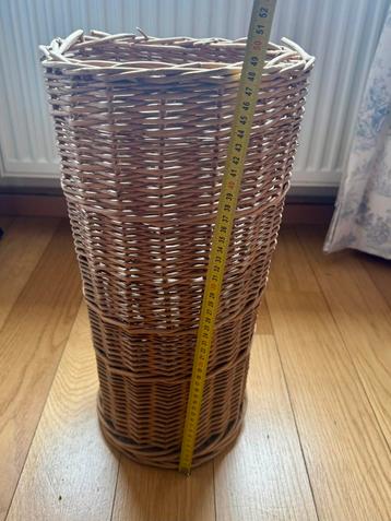 Paraplubak in riet beschikbaar voor biedingen