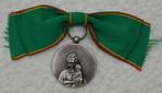 Zaire, Zilveren Medaille MERIT MATERNEL, vr Vrouwen/Strikje, Verzamelen, Militaria | Algemeen, Ophalen of Verzenden, Overige soorten