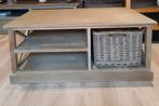 Table basse avec panier en osier et 2 étagères, Enlèvement, Comme neuf