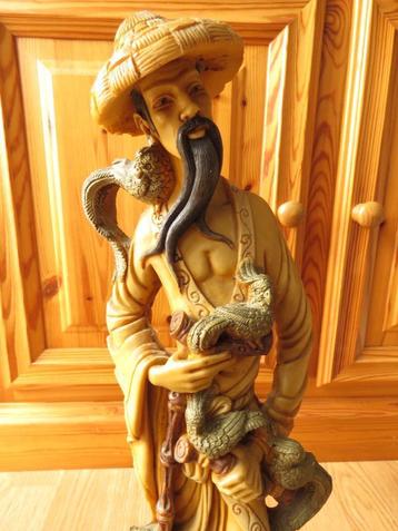 statue homme chinois en résine sculptée XXème siècle beschikbaar voor biedingen